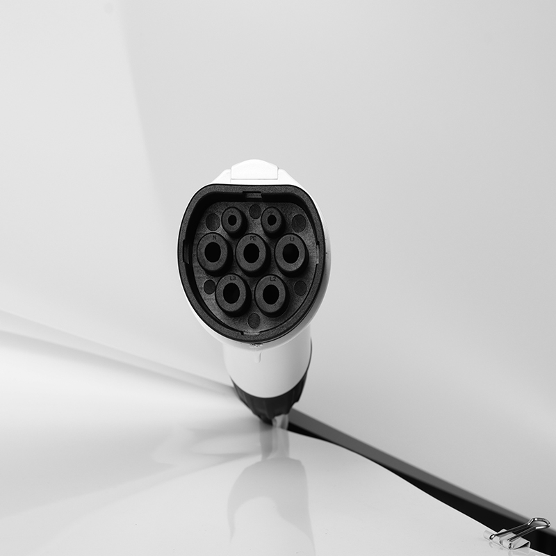Портативное зарядное устройств – обзор и цена Ev Charger Adapter